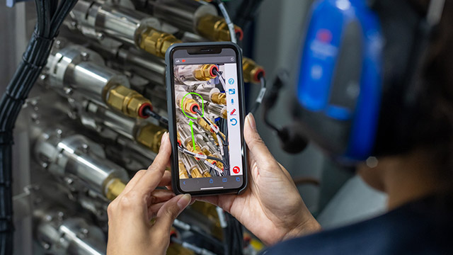 Marine-Service-online-field-service640x360